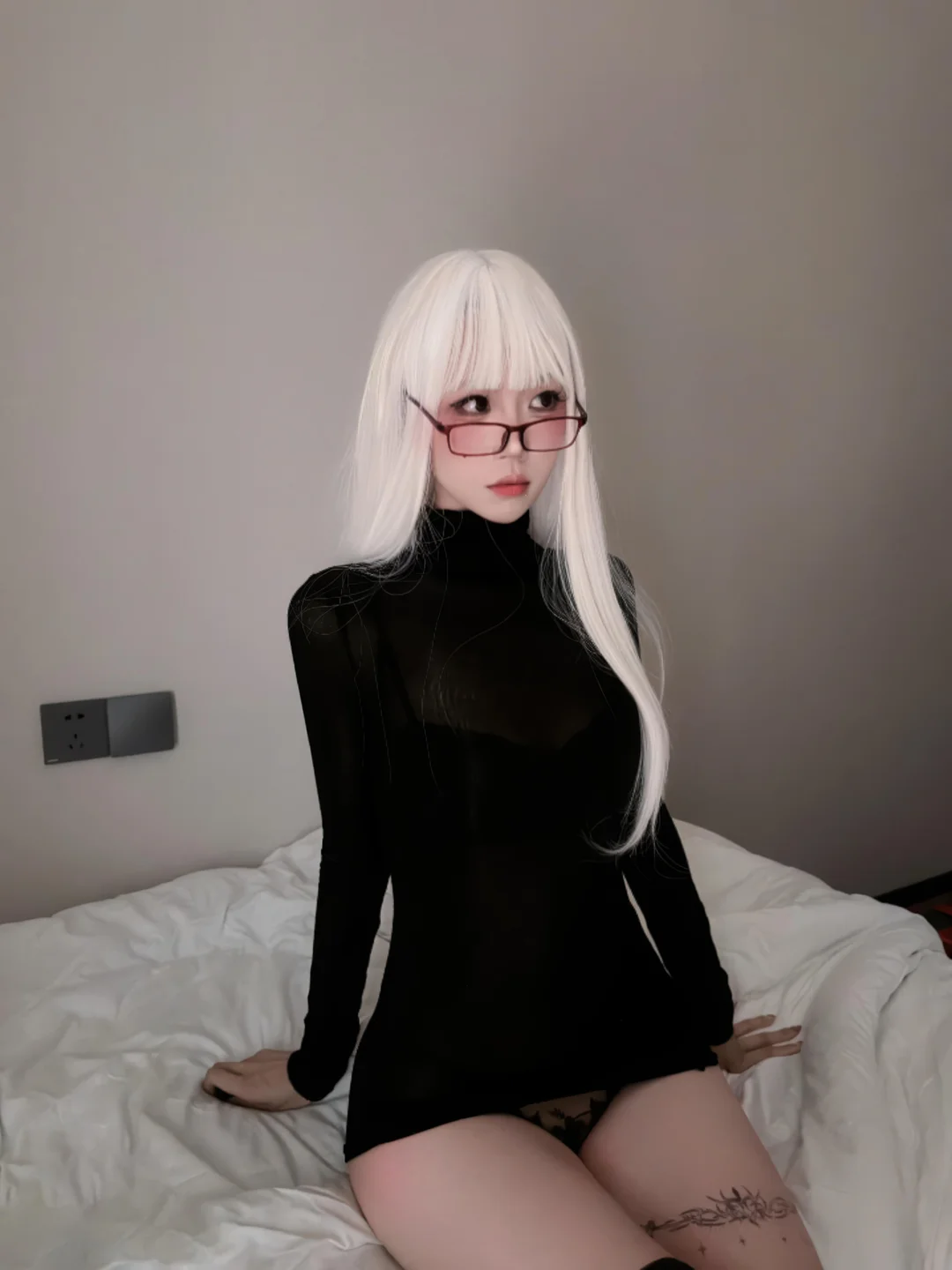 麻薯大王 - No.001 暗夜纯白 [52P-91MB] tg@simisebaisi 【丝足阁】019.webp